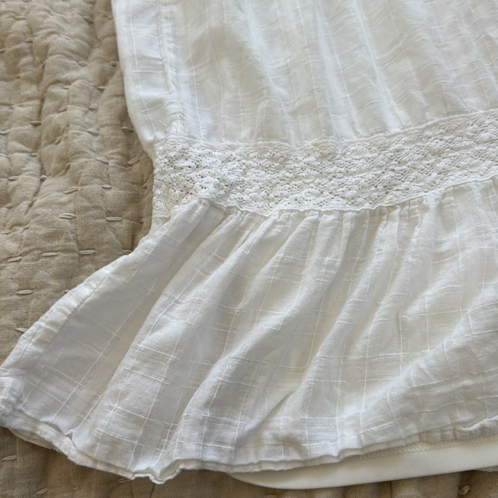 White Long Sleeve Blouse with Button Detail - Picture 3 of 4